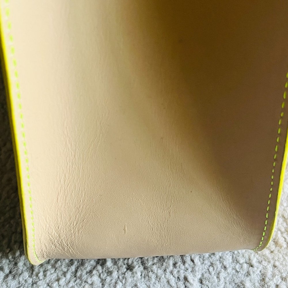 III Beca by Joy Gryson Leather Tote - Picture 12 of 12